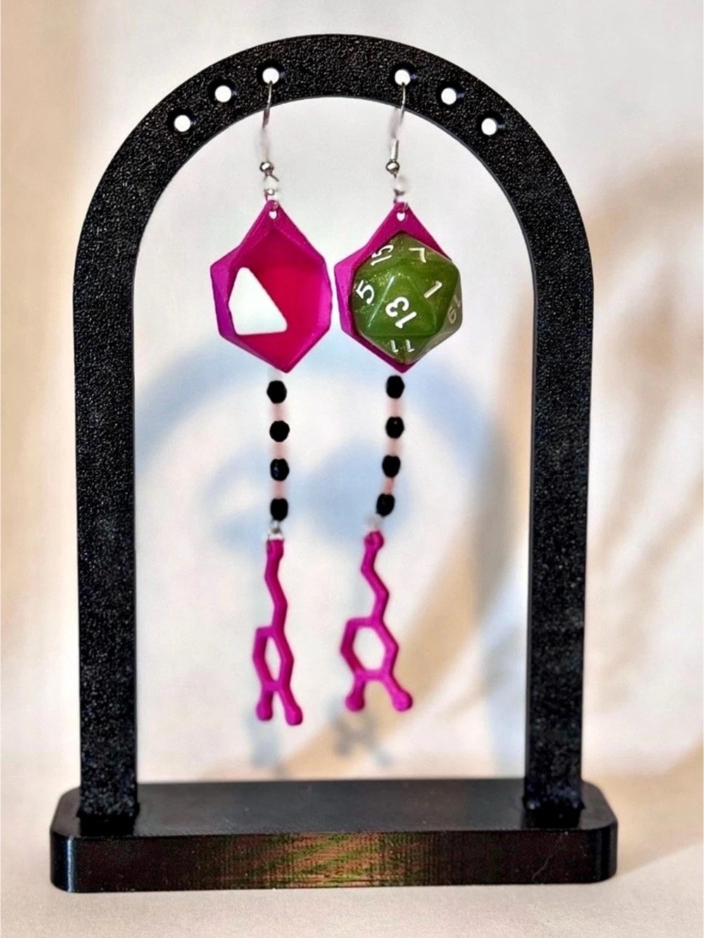 3D Printed D20 Dice Holder Earrings – Dopamine Molecule